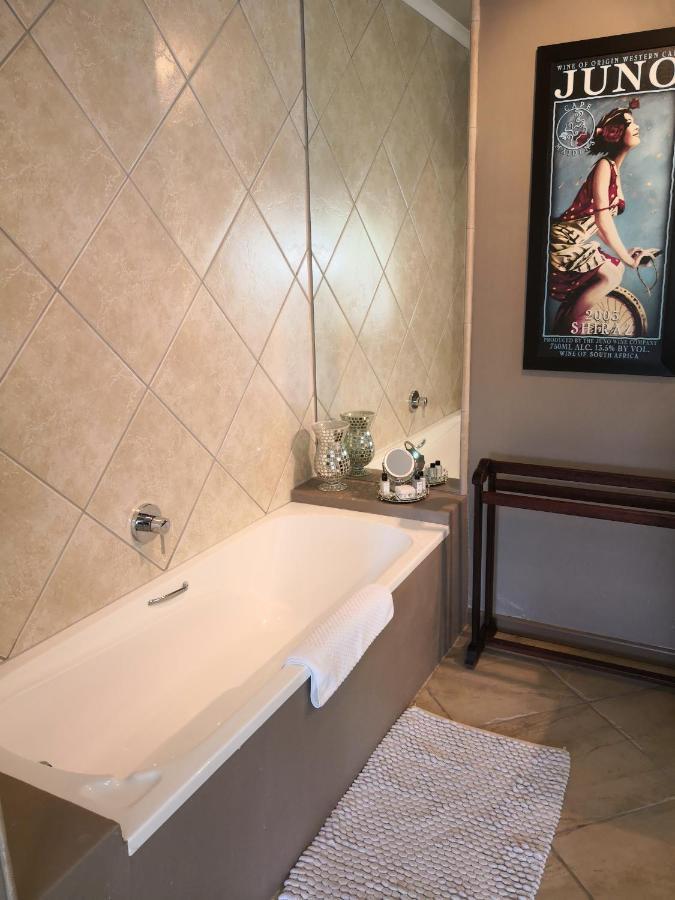 Perle Du Cap Bed & Breakfast Paarl Luaran gambar
